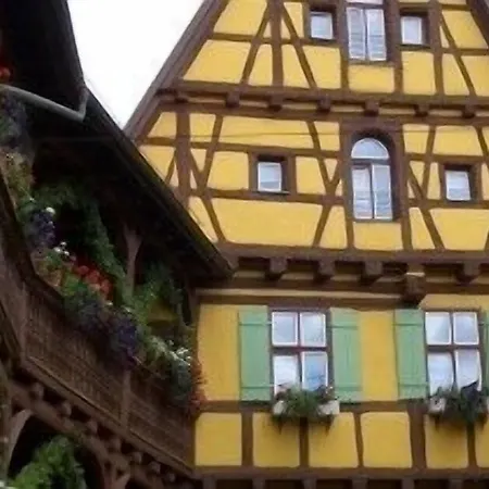 Hezelhof فندق